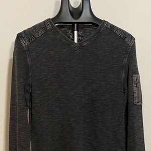 Vintage distressed black men’s sweater